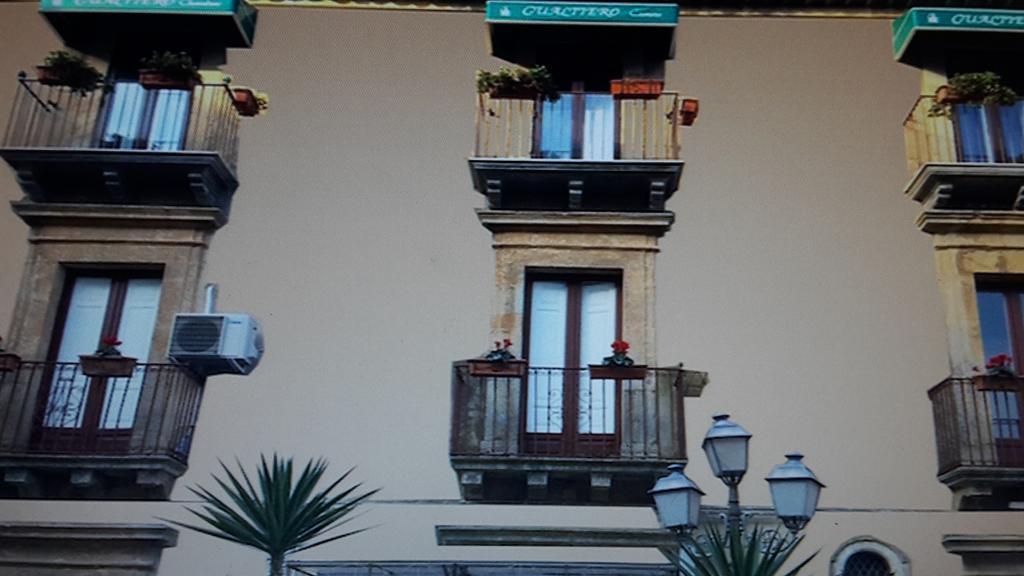 Gualtiero Camere & Suite カルタジローネ エクステリア 写真